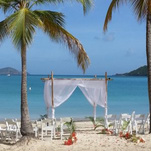 beach wedding decor for your destination wedding