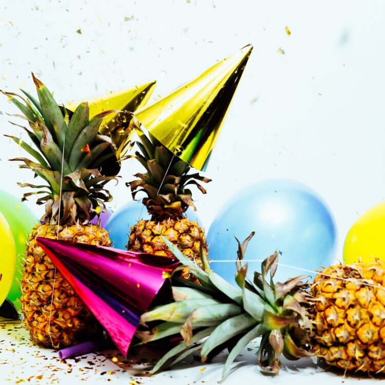 Tropical pineapple party